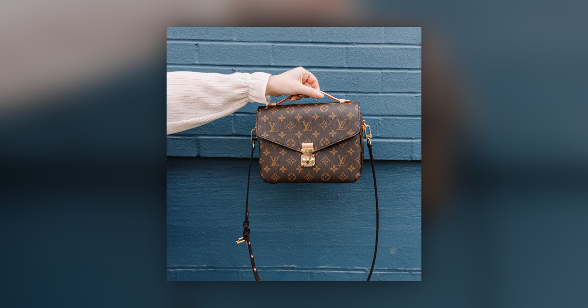 Second vendor accused of selling fake Louis Vuitton bags at Pa