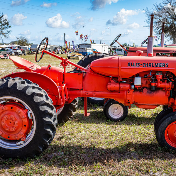 Gathering of the Orange in Baraboo MIDWEST FARM REPORT MADISON