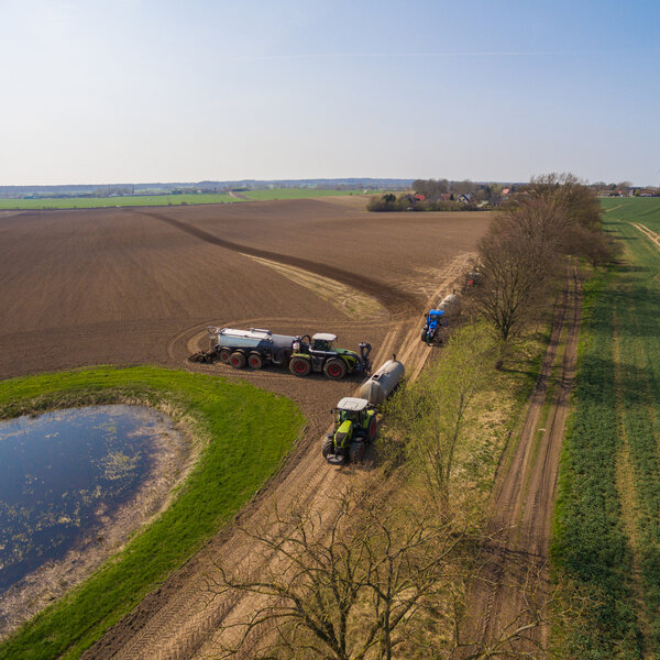 Manure Application Catching Up Thanks To Dry Weather MIDWEST FARM