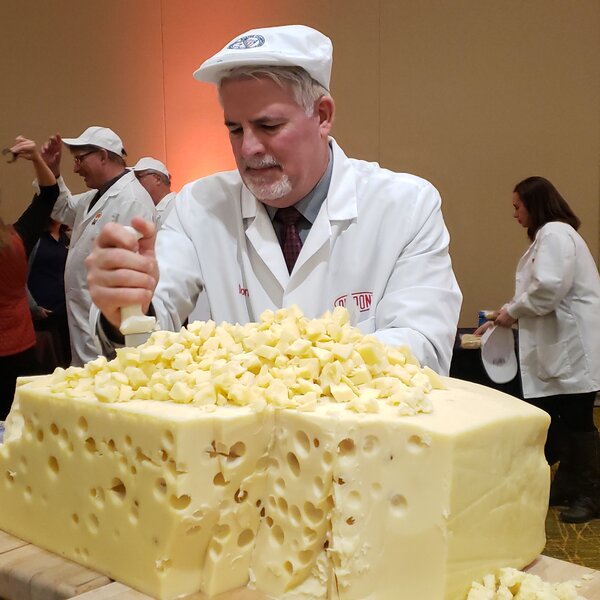 Wisconsin's Master Cheesemakers Ready For Graduation - MID-WEST FARM ...