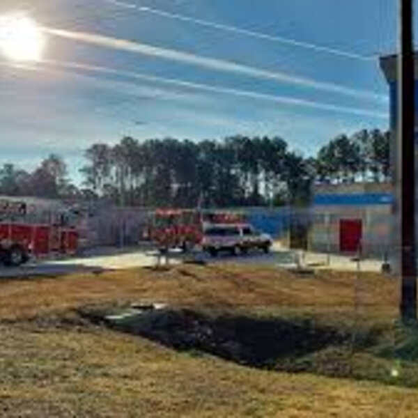 New Bern Fire Dept. responds to smoking unit at United Storage North