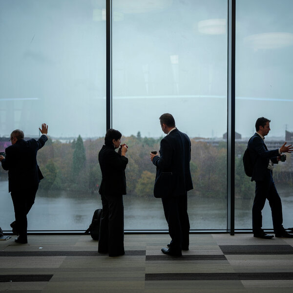 Structured Products Are Back Why the Boom and What s the Catch? Big Structured Products Are Back Why the Boom and What s the Catch? Big