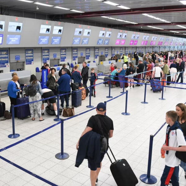 Qantas passengers forced to stay at Kalgoorlie airport overnight amid a