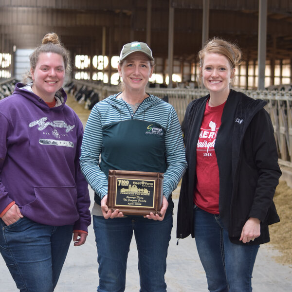 Meet the Shawano County Brunch on the Farm host Synergy Dairy WiscoAg